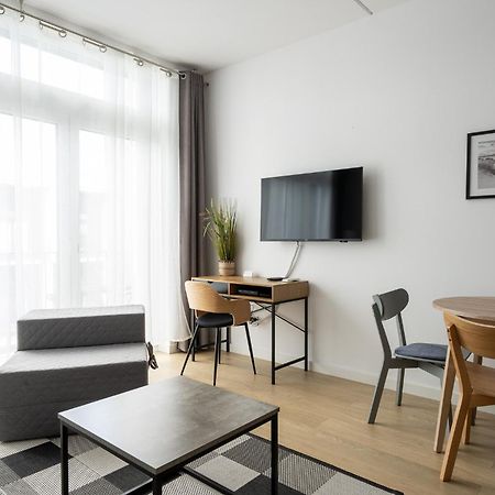 Rentplanet - Apartamenty Zarembowicza Wrocław Extérieur photo