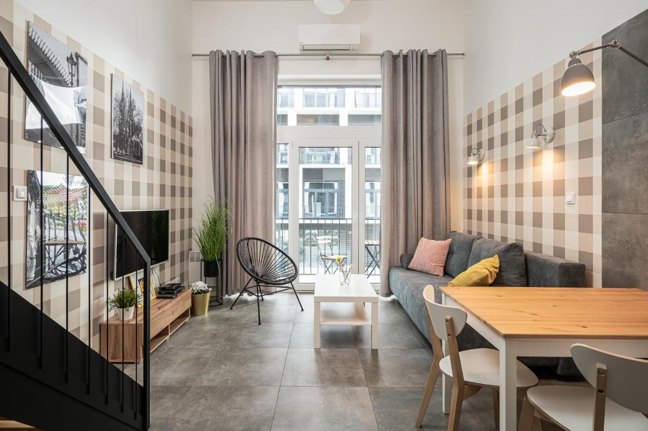 Rentplanet - Apartamenty Zarembowicza Wrocław Extérieur photo