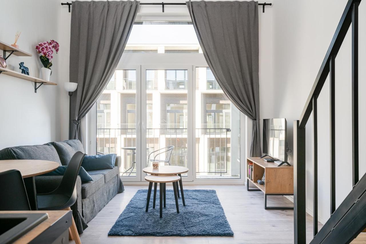Rentplanet - Apartamenty Zarembowicza Wrocław Extérieur photo