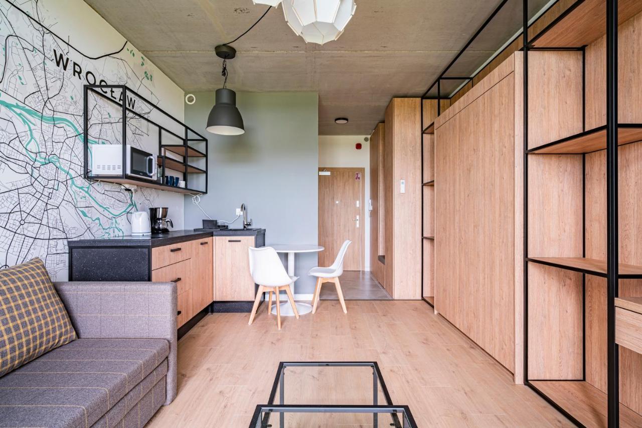 Rentplanet - Apartamenty Zarembowicza Wrocław Extérieur photo