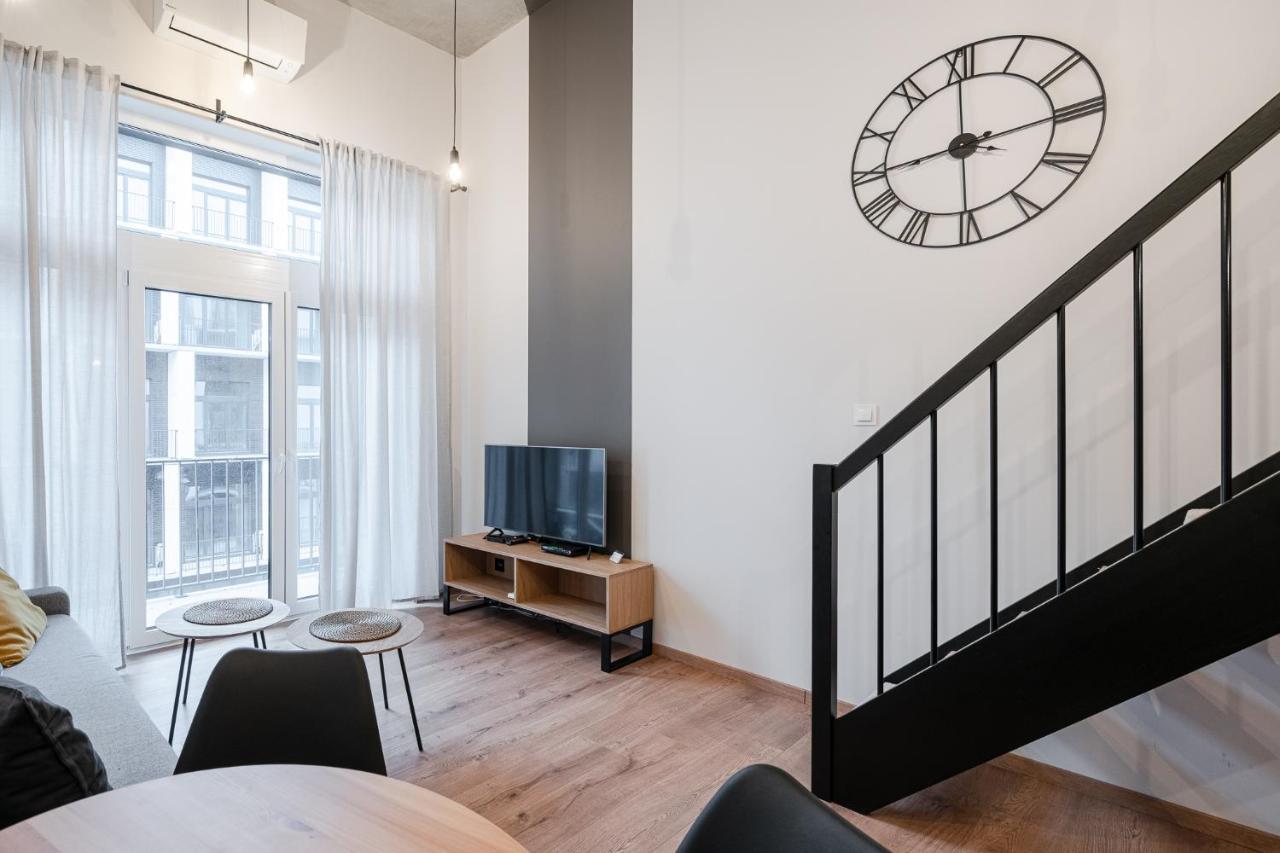 Rentplanet - Apartamenty Zarembowicza Wrocław Extérieur photo
