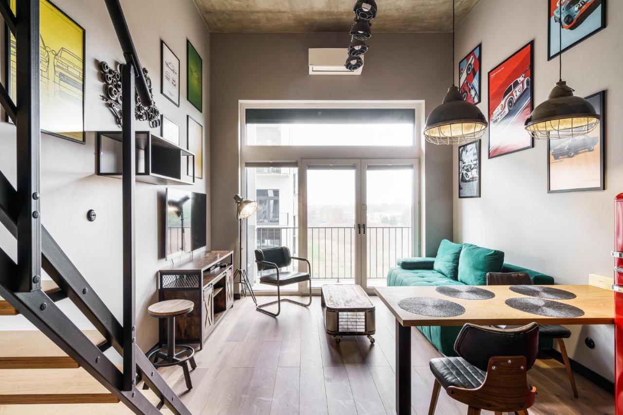 Rentplanet - Apartamenty Zarembowicza Wrocław Extérieur photo