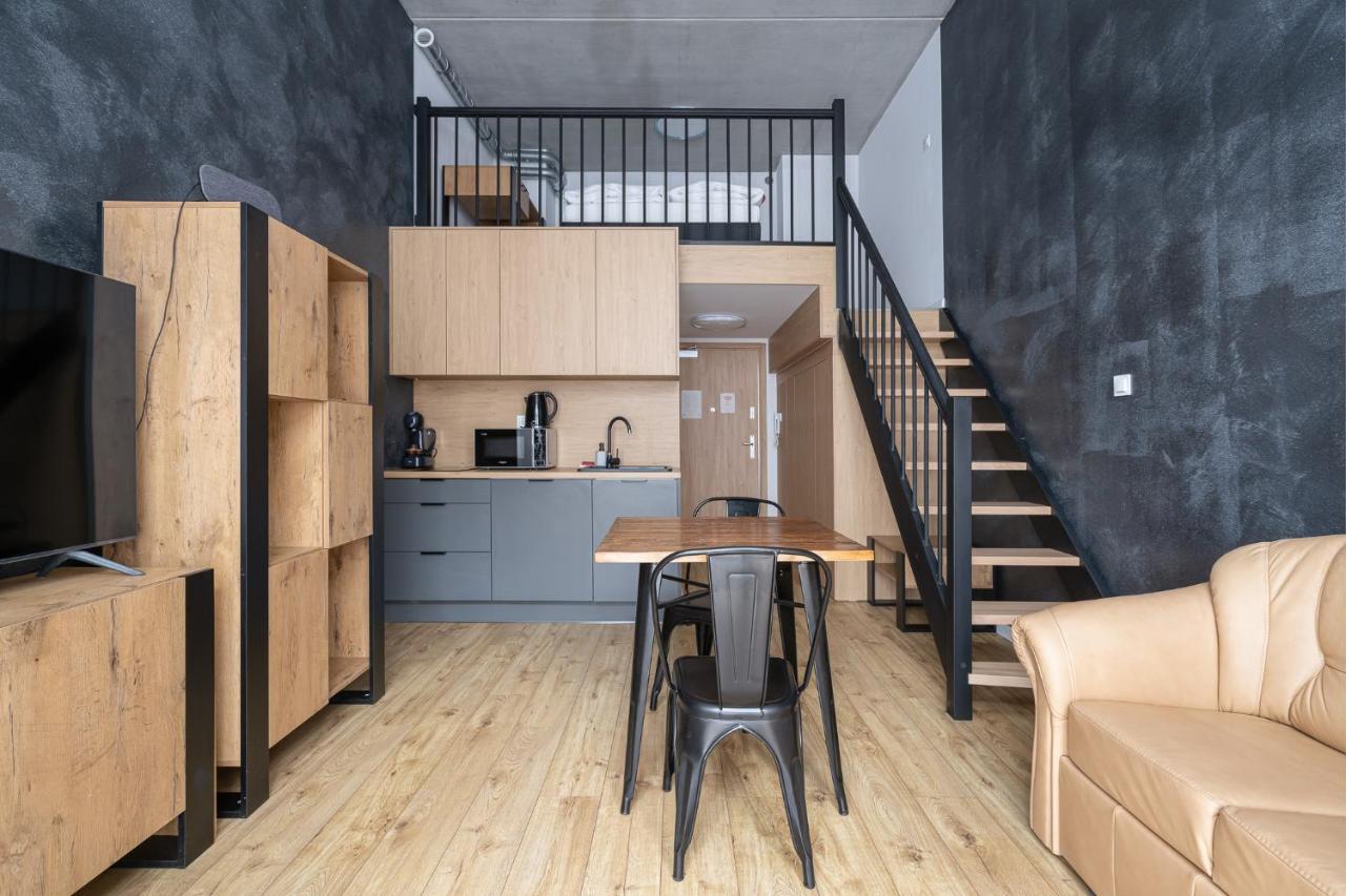Rentplanet - Apartamenty Zarembowicza Wrocław Extérieur photo