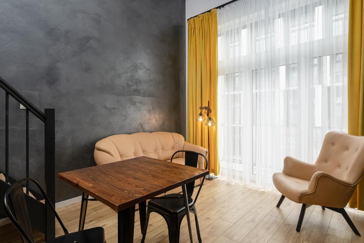 Rentplanet - Apartamenty Zarembowicza Wrocław Extérieur photo