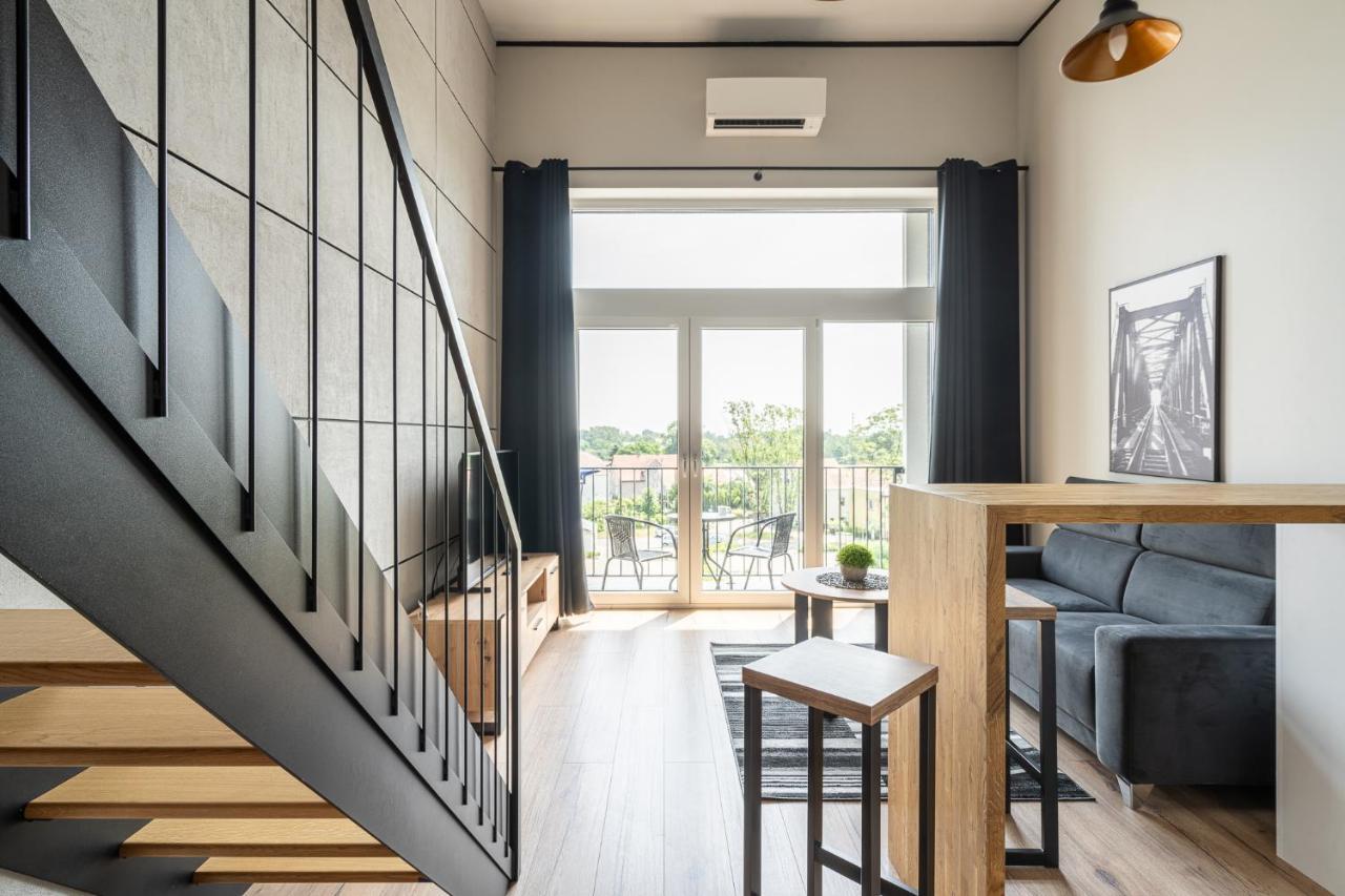 Rentplanet - Apartamenty Zarembowicza Wrocław Extérieur photo