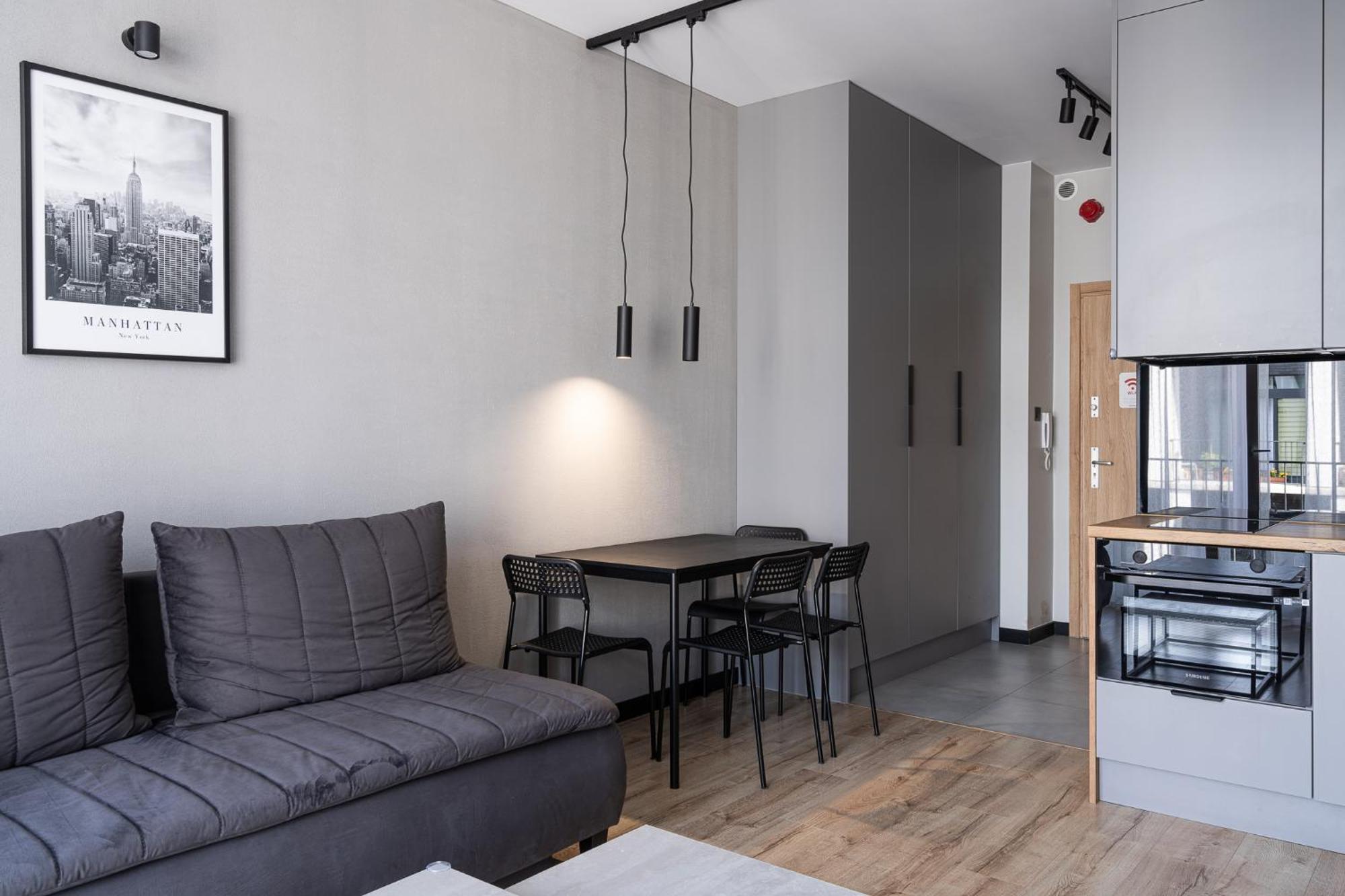 Rentplanet - Apartamenty Zarembowicza Wrocław Extérieur photo