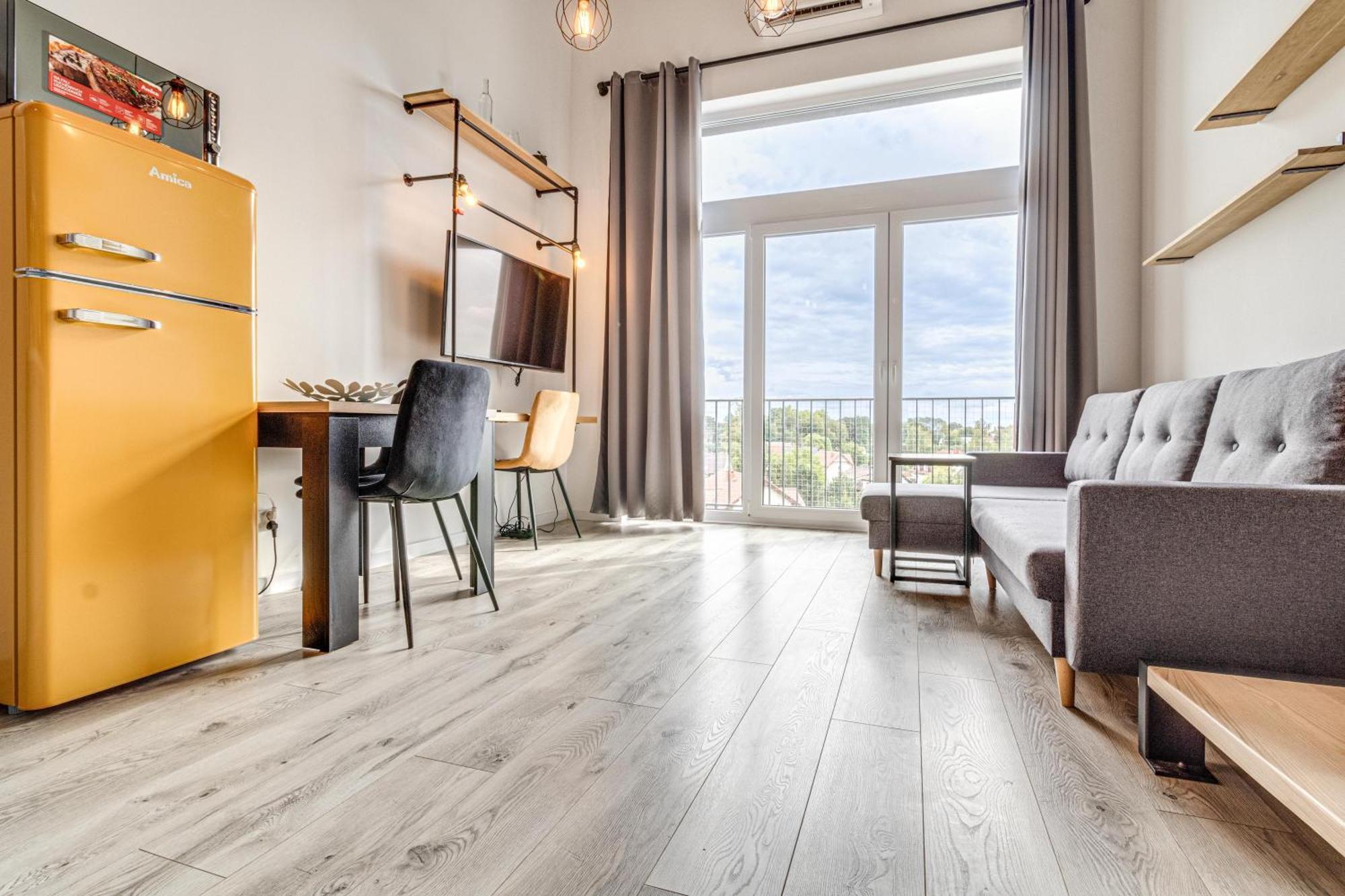 Rentplanet - Apartamenty Zarembowicza Wrocław Extérieur photo