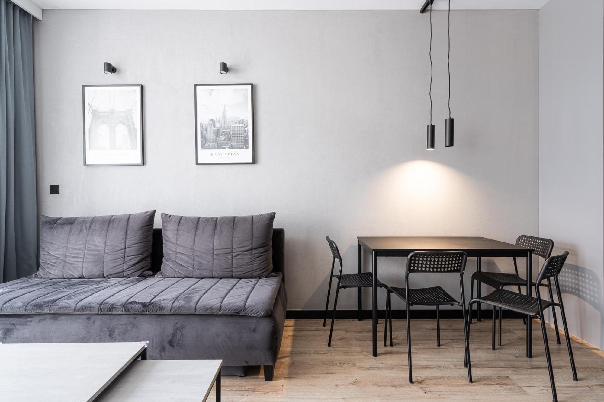 Rentplanet - Apartamenty Zarembowicza Wrocław Extérieur photo
